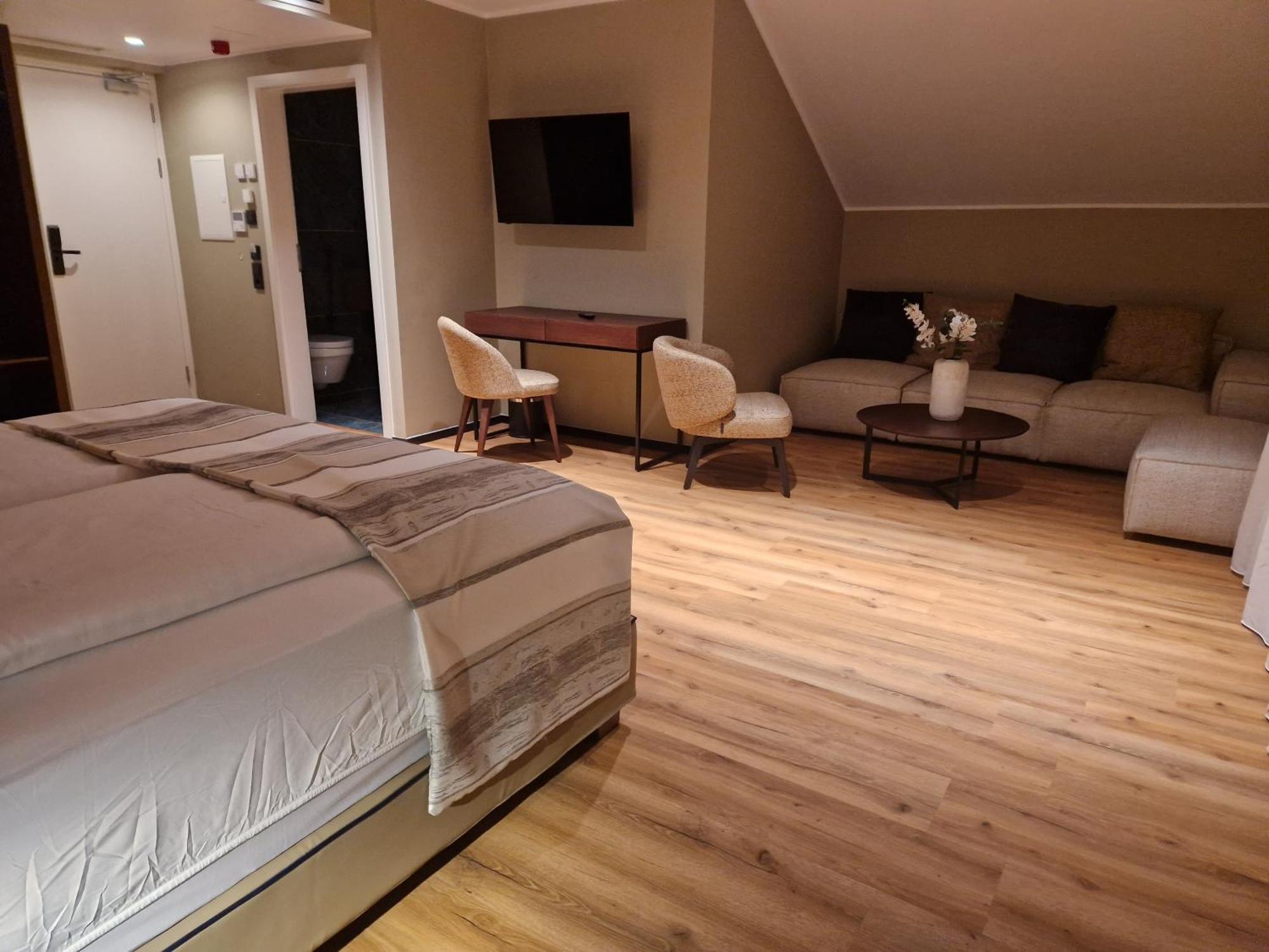 Hotel Wehra Wehr  Esterno foto